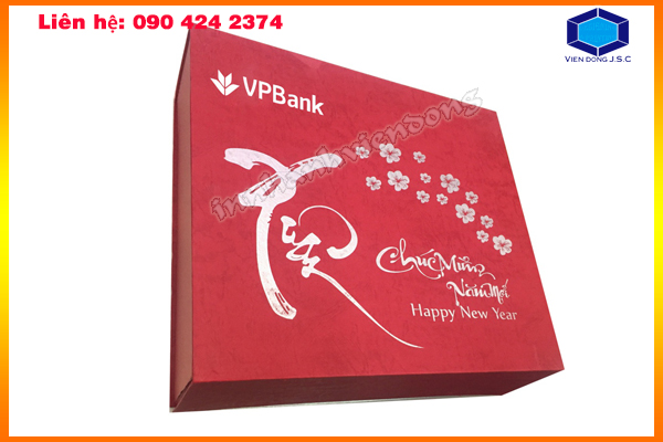 mau-hop-qua-tet-dep-ngan-hang-VPBANK